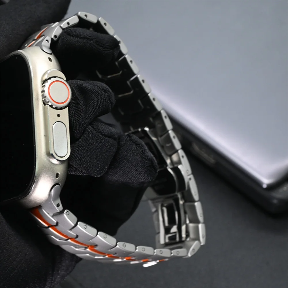 Cinturino a maglie in metallo per Apple Watch Ultra 2 49mm 10 46mm Cinturino di lusso in acciaio inossidabile per IWatch Series 9 8 7 6 SE Bracciale business