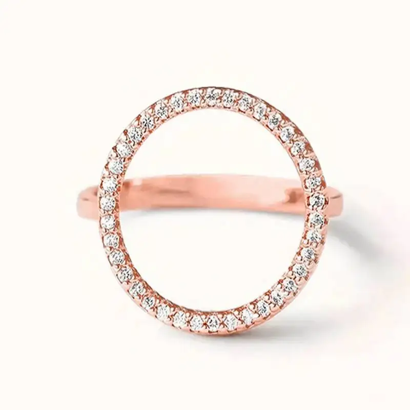Huitan Runde Design Frauen Ring Einfachen Stil Hochzeit Party Elegante Finger Zubehör Intarsien Glänzenden CZ Mode Vielseitig Schmuck