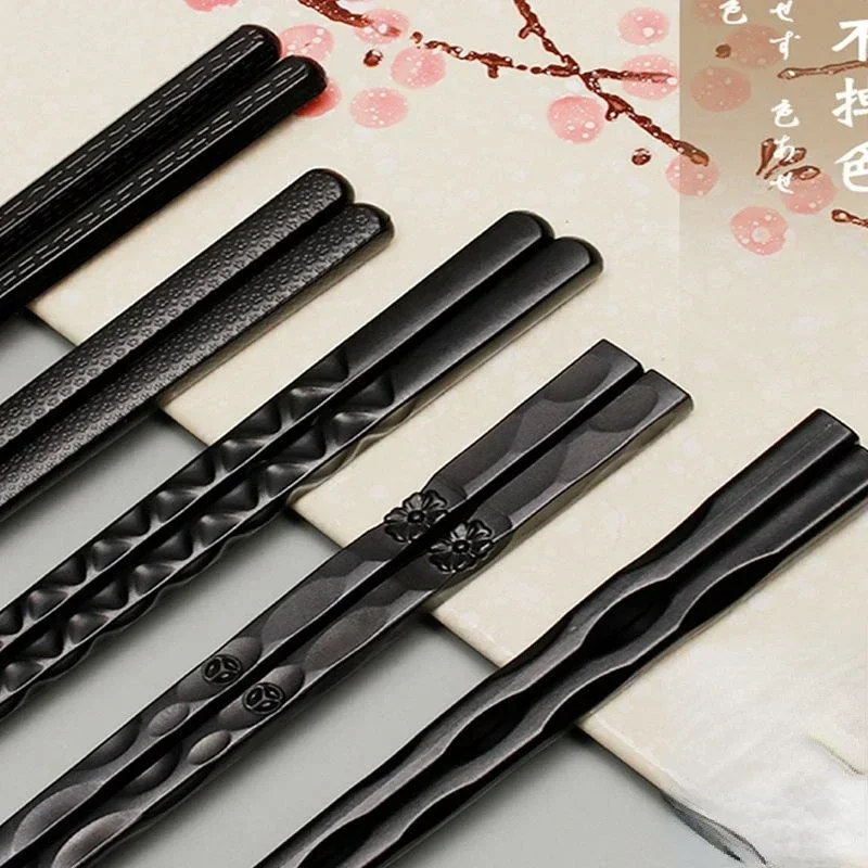 10Pairs Set Japanese Chopsticks Black Sushi Fast Food Noodles Chop Sticks Korean Tableware Kitchen Bar Supplies Chinese Cutlery