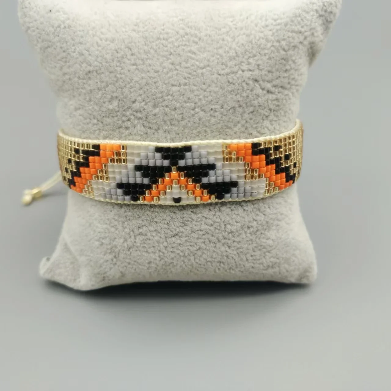 ZGMXR Rice bead bracelet Originality Hand knitting Arrow Geometry Bohemia Gradient color Adjustable   Beaded bracelet set