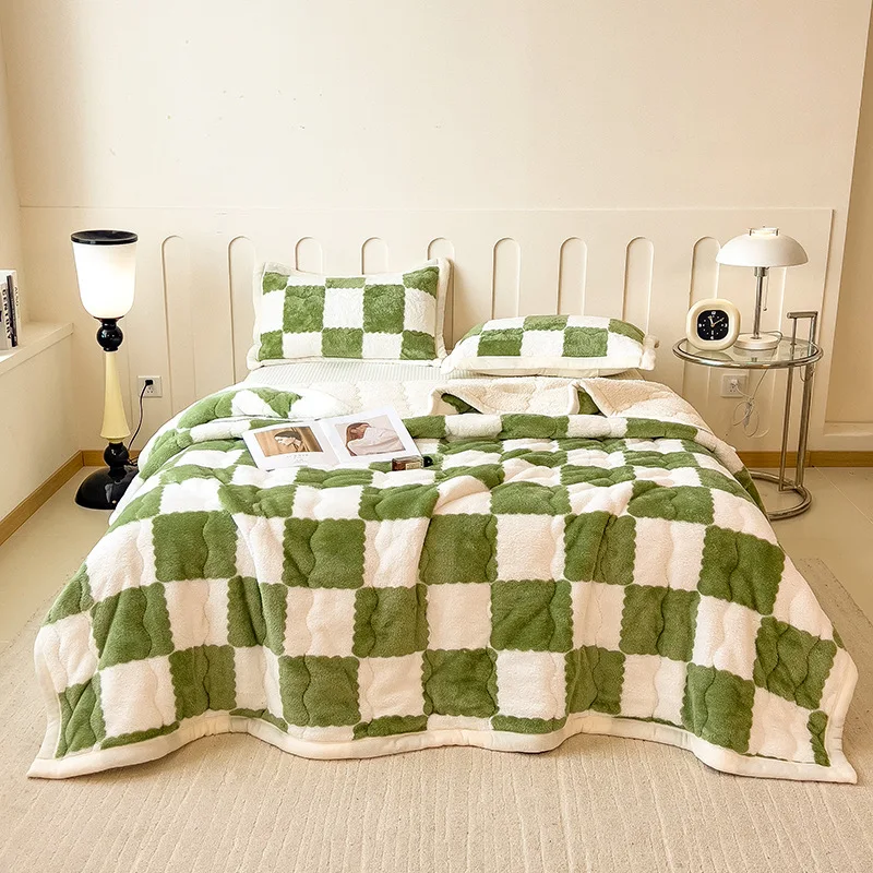 Thick Lamb Wool Blanket Double Sided Velvet Blanket Three Layer Cotton Blanket Keep Warm Machine Washable Not Easily Deformable