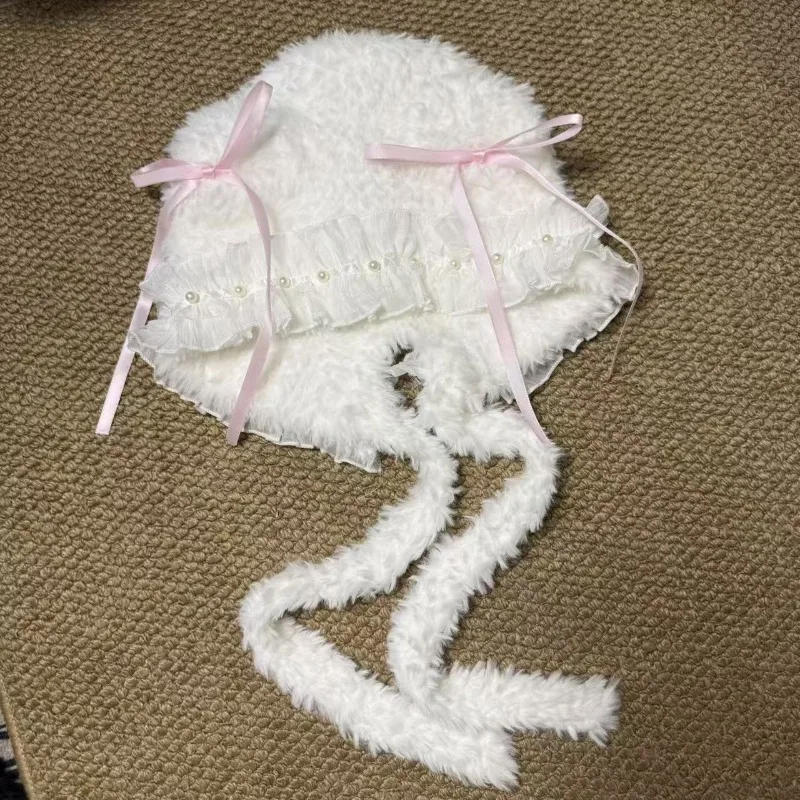 Koreanische Wintermütze mit Schleife, süßer und niedlicher Bär, gestrickte Plüsch-Pullover-Mütze für Frauen, dicke und warme Plüsch-Ohrenschutz-Bombermütze. – Detail 6