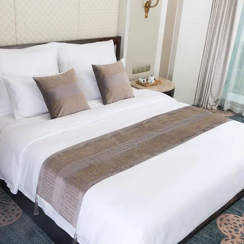 Luxury Velvet Bed Runners European Home Hotel Shiny Bedroom Bed Tail Towel Bedspread Protector Bedding Decor Wedding Decoration