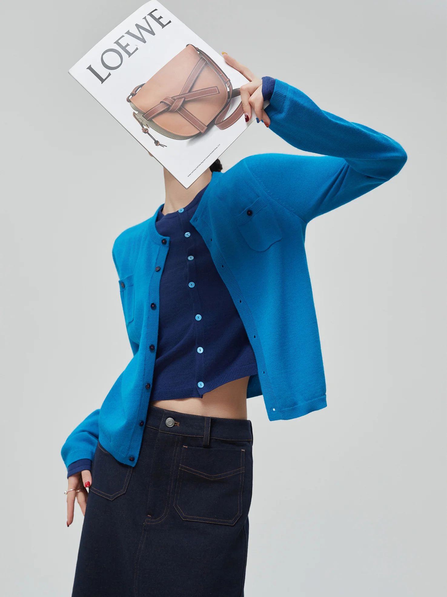 

Женский вязаный кардиган цвета синий Кляйн с длинными рукавами, тонкая верхняя одежда для осени, повседневный стиль, полиэстер