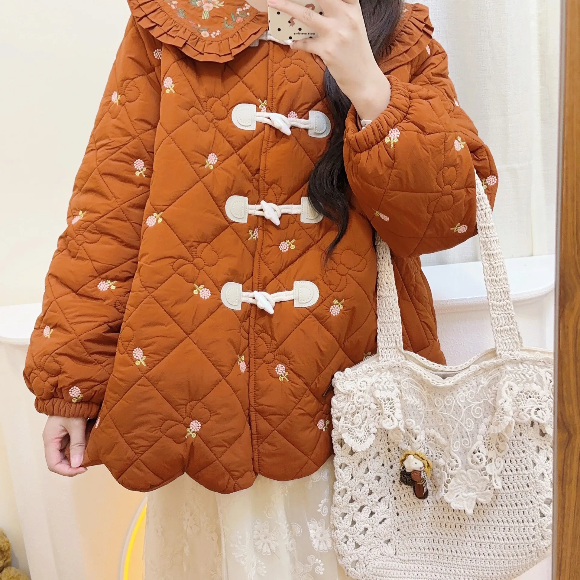 

Vintage Embroidery Peter Pan Collar Parka Women Winter New Warm Japanese Mori Girl Horn Button Kawaii Cotton Padded Jacket Coat