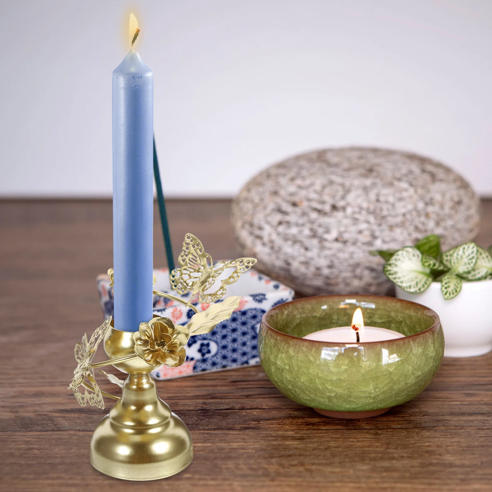 

Vintage Iron Butterfly Holder Retro Taper Stand for Dining Table Decorative Centerpiece Home Wedding Decoration