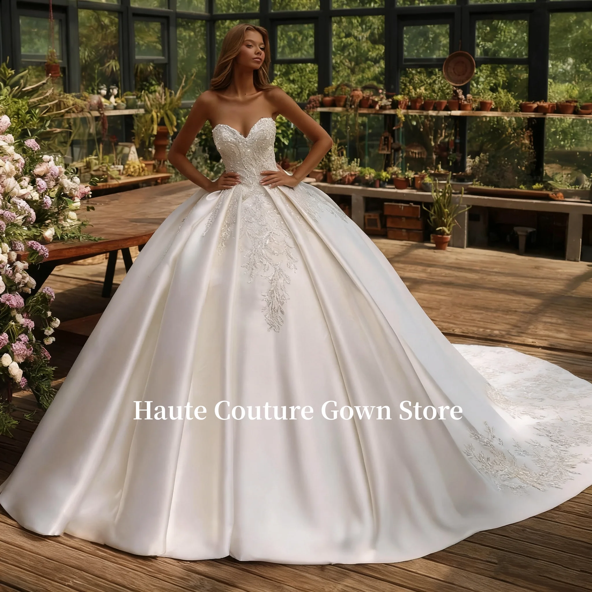 

Роскошное атласное свадебное платье без бретелек с милым воротником трапециевидной формы, свадебное платье принцессы, кружевная наклейка, свадебное бальное платье на заказ