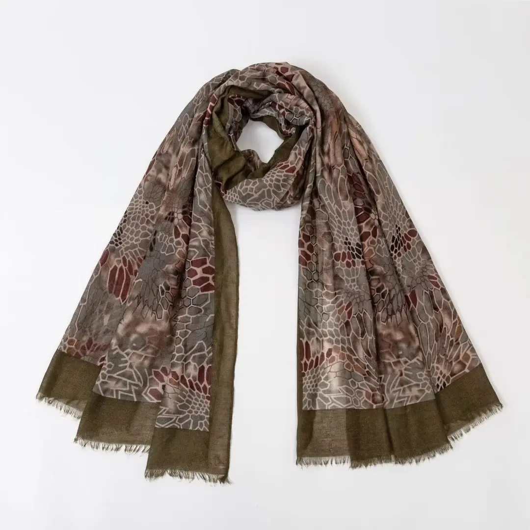 

2022 Fashion Leopard Pattern Fringe Scarf Shawls Soft Beautiful Women Head Wrap Hijab Scarves Free Shipping