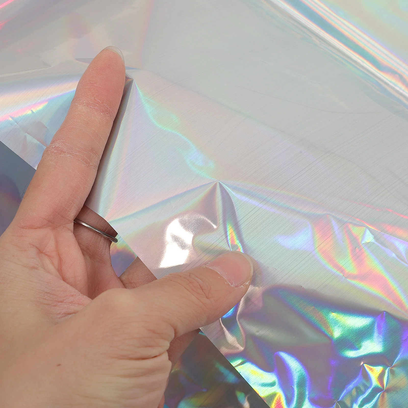 

Aluminum Foil Tablecloth Disposable Shiny Film Cover For Wedding Party Birthday Buffet Dessert Table Decoration Event