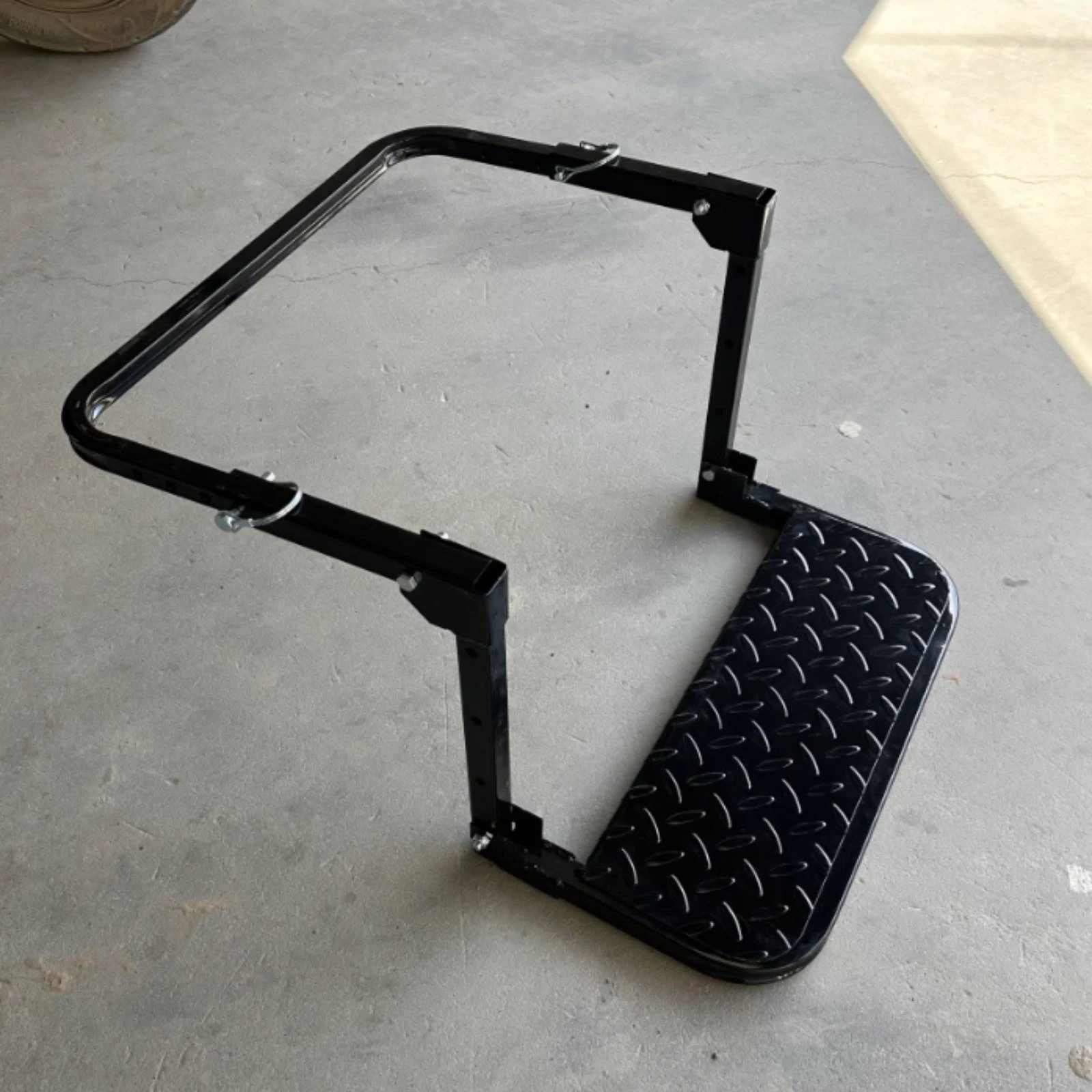 Folding Vehicle Step Stable Metal Platform Hook-mount Wheel Accessory for Reaching SUV and Truck Roof Easily view 6