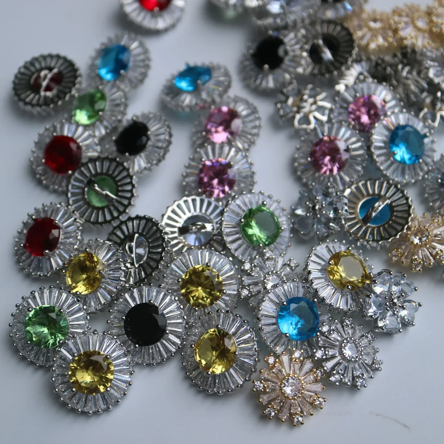 5pc/lot Luxury crystal buttons Cubic zirconia button for clothes Decorative CZ sewing rhinestone apparel diy sewing accessories