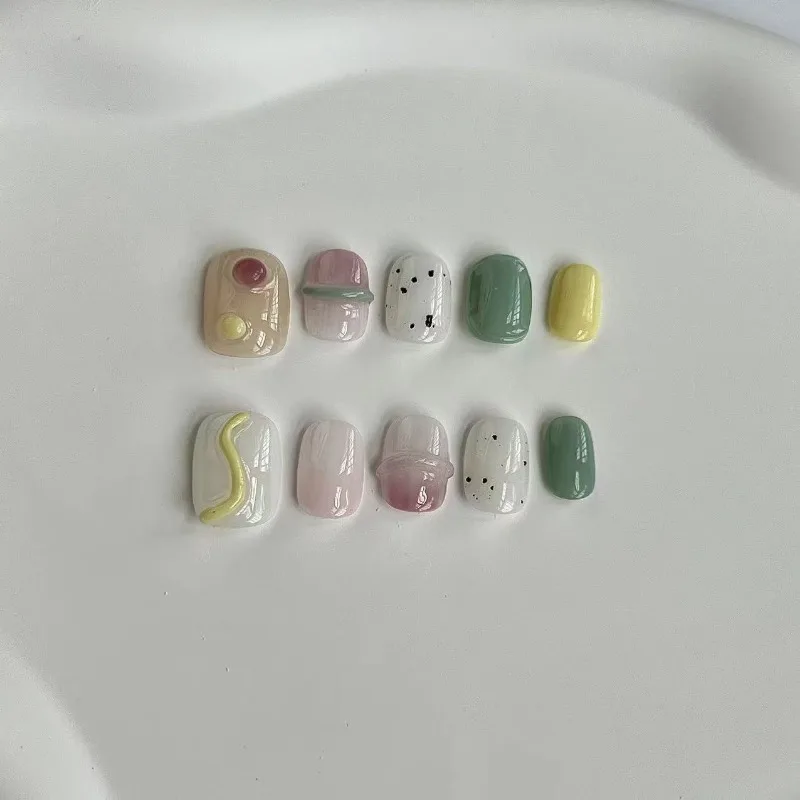 Handmade Press on Nails Set High Quality Spring Ready-made Artificial Nail Fake Short Self-adhesive Nail Tips with Box and Tools