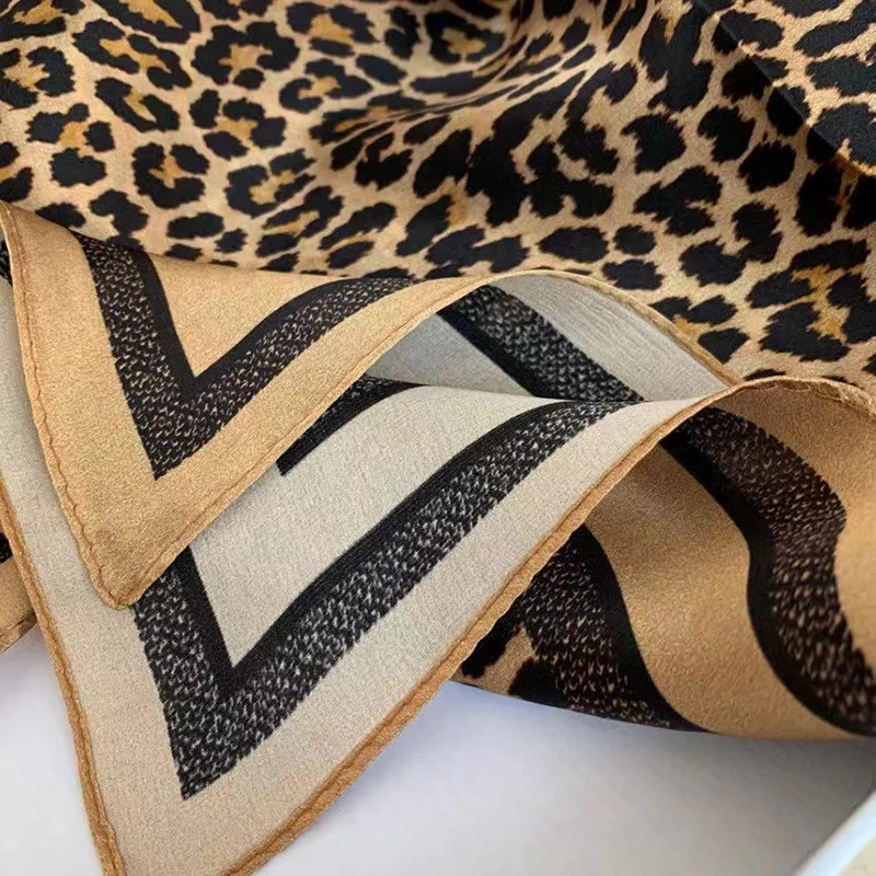 Luxury Brand Women\'s Silk Scarf Leopard Fashion Small Square Scarf Bag Decorative Headband logo Spring/Summer 70 CM 2024