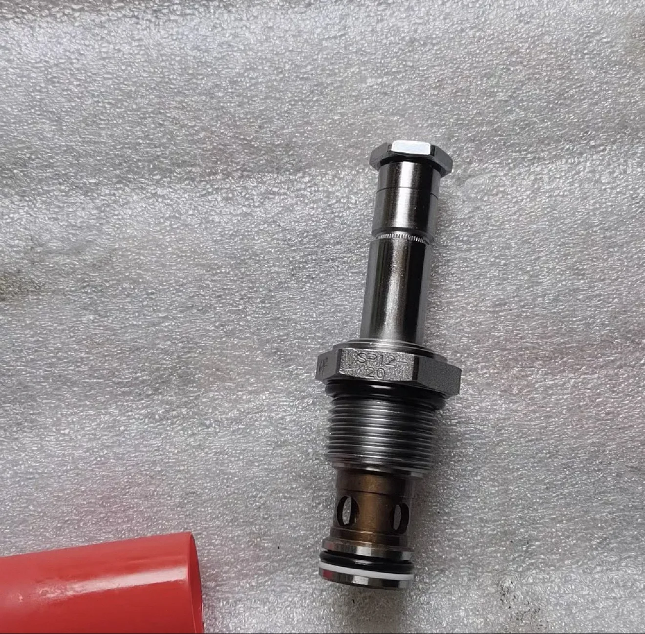 HydraForce SP12-20-0-N plug-in valve, original stock