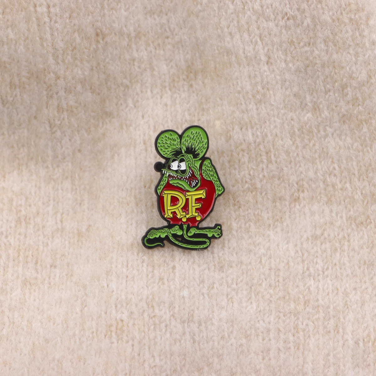 Funny Mouse Enamel Pin Animal Brooch Pines Lapel Pins Badge on Backpack Clothing Accessories Creative Jewelry Friends Gifts