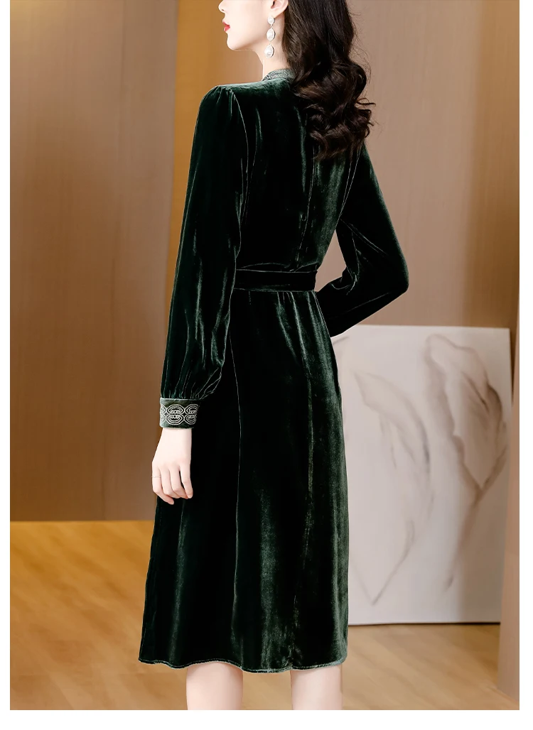 Autumn and Winter 2022 New Loose Large Green Velvet Medium Long Small Stand Collar Embroidery Dress Flocked Long Dress