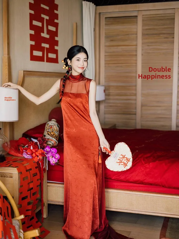 

Red Chinese Style Morning Robe Wedding Dress for Women Sleeveless Customizable Engagement Ceremony Qipao Dress Traditional Ch...