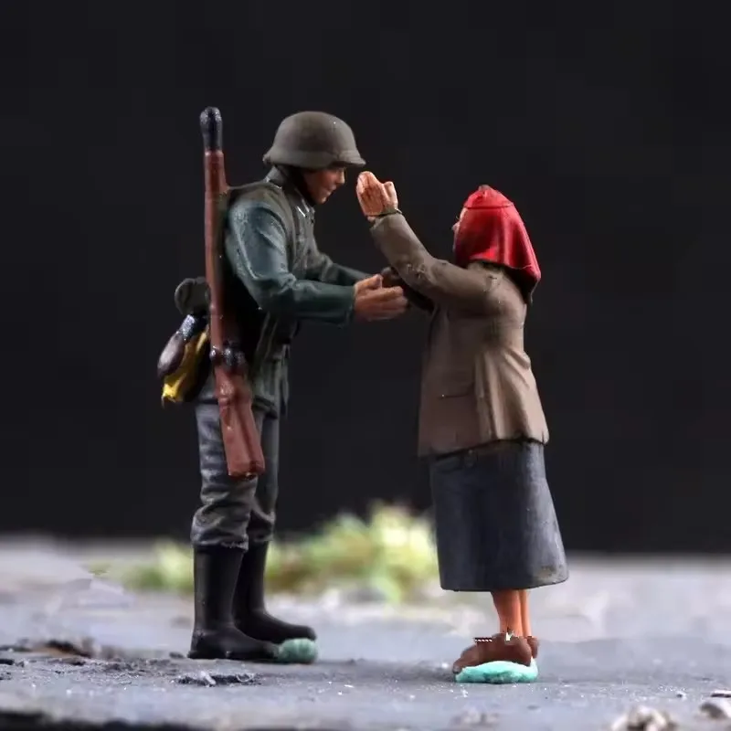 

Масштабная модель 1:72, красный флаг, бабушка, Анна, добрый мать, бищ, прощание, сын, игрушка, русский армейский красный школьный портфель, командир, сделай сам, сцена, дисплей