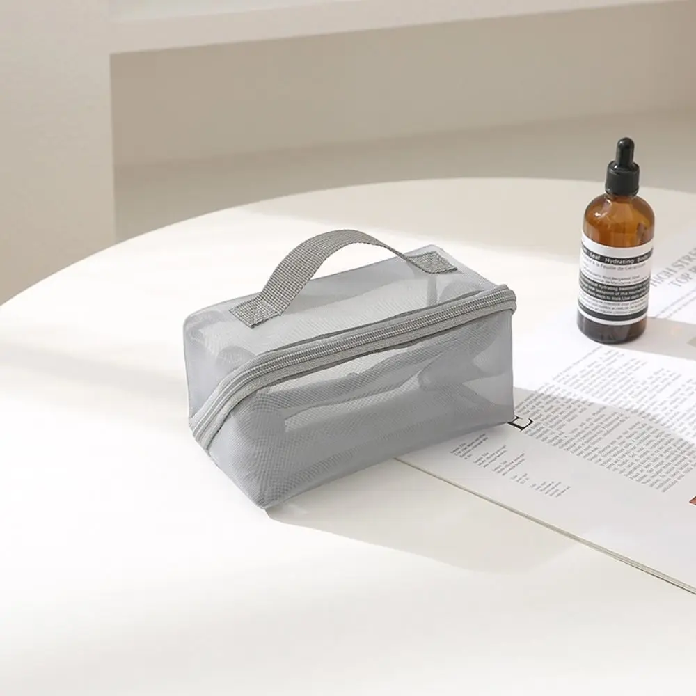 حقيبة مكياج جديدة محمولة ذات سعة كبيرة ومتعددة الوظائف لمستحضرات التجميل ومقبض لتوفير المساحة ومنظم تخزين للسفر