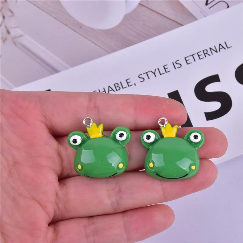 10pcs Green Frog's Head with A Crown Charms DIY Handmaking Floating Earrings Pendant Fashion Jewelry Accessory