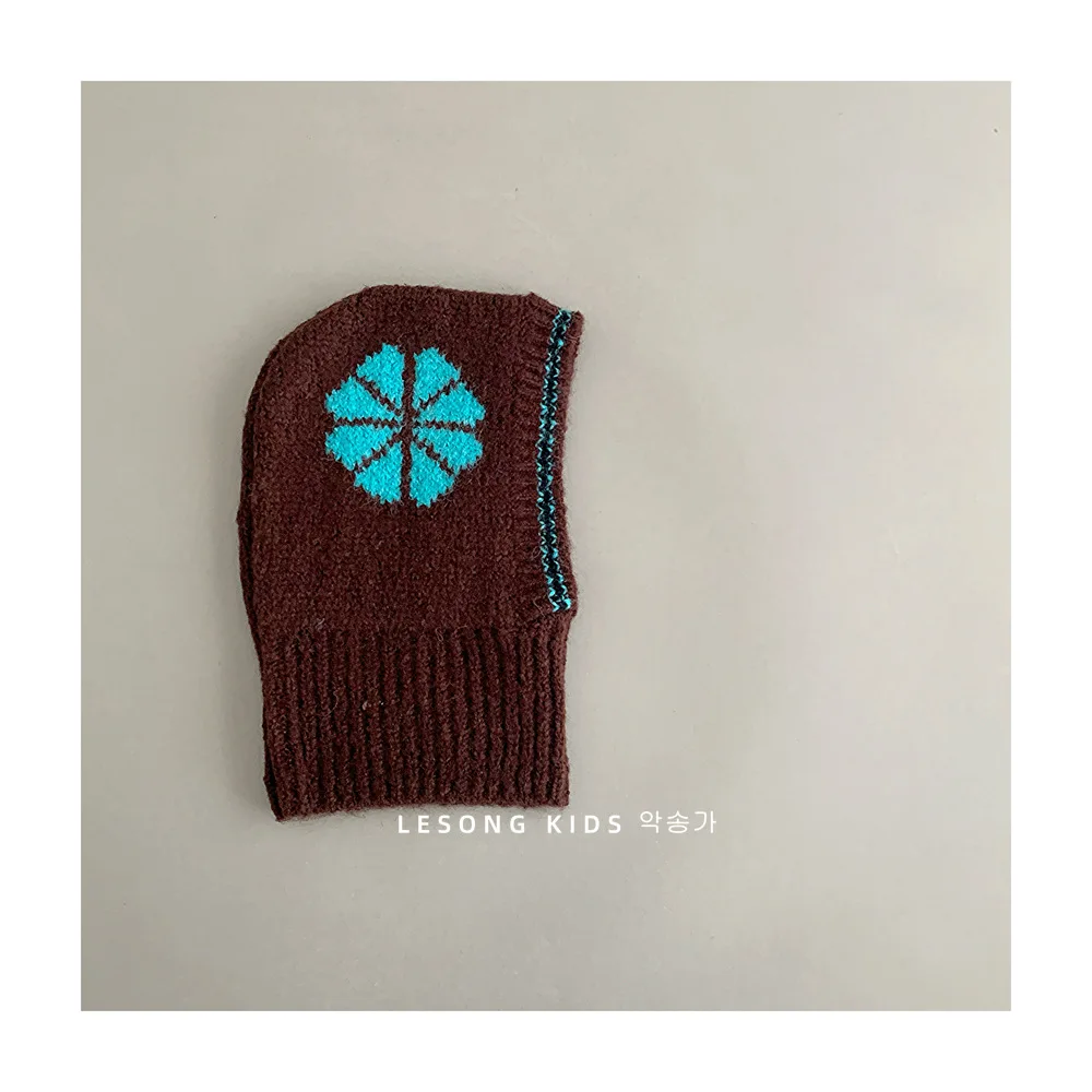 Cappello da bambino lavorato a maglia autunno inverno cappello da sciarpa per bambini con fiore a contrasto retrò cappello lavorato a maglia di un pezzo berretto di lana con scialle per bambini