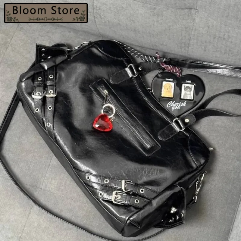 

Hot Girl Retro Black Tote Women Studded Leather Textured Large Capacity Shoulder Ladies Edgy Cool Punk Y2k Crossbody Bag