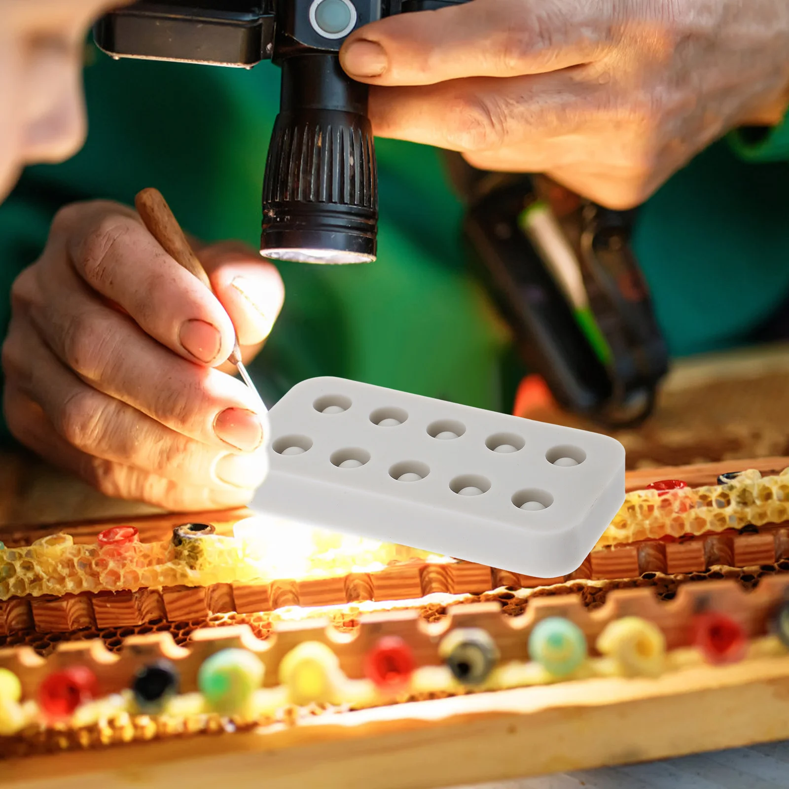 

Beeswax Mold Silicone Queen Grafting Cup Tool Beekeeping Precision Wax Queen Cell Maker for Hive Rearing Equipment