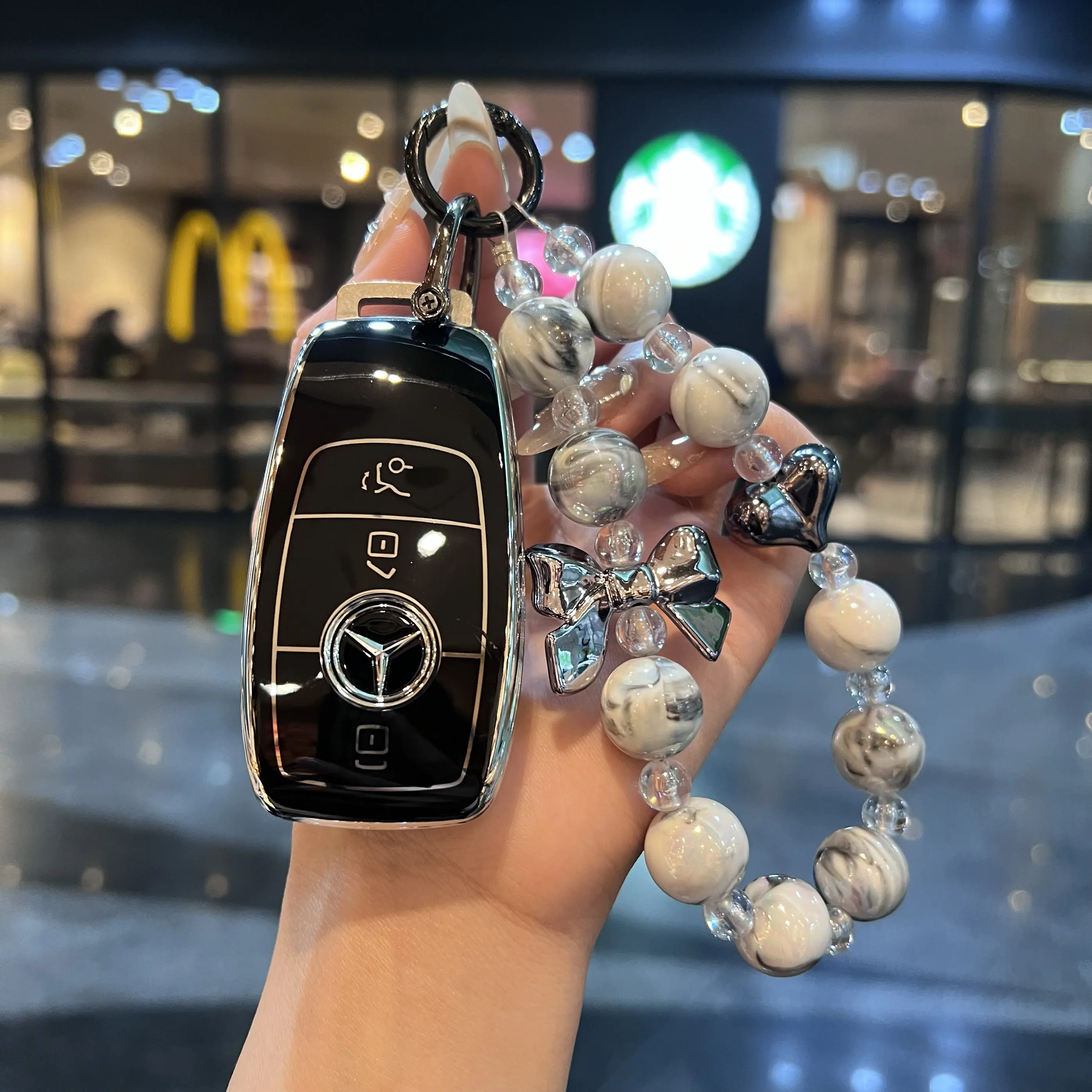 TPU Suitable for Mercedes Benz E300L keycase C260L high-end feeling A200GLC300L buckle GLB220Gle450 shell GLA