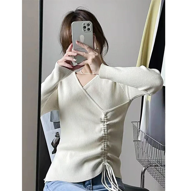 Slim Sweet V-Neck Lace Up Design Solid Women Knitted Tops Beautiful Women's Pullover Knits Autumn 2024 New Fashion