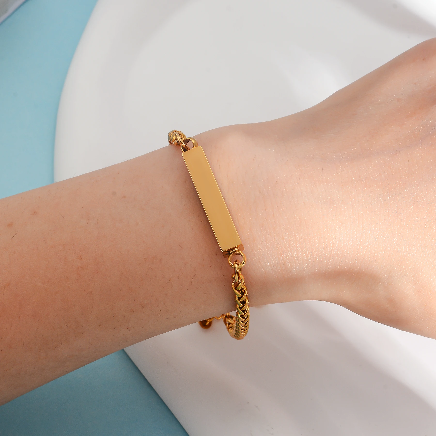 Gelang Rantai Batang Persegi K - Coordinates Bracelet ulasan dan harga
