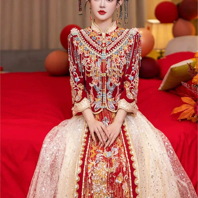 Nieuwe trouwjurk in Chinese stijl, fluwelen bruid, zware industrie en ceremonieel