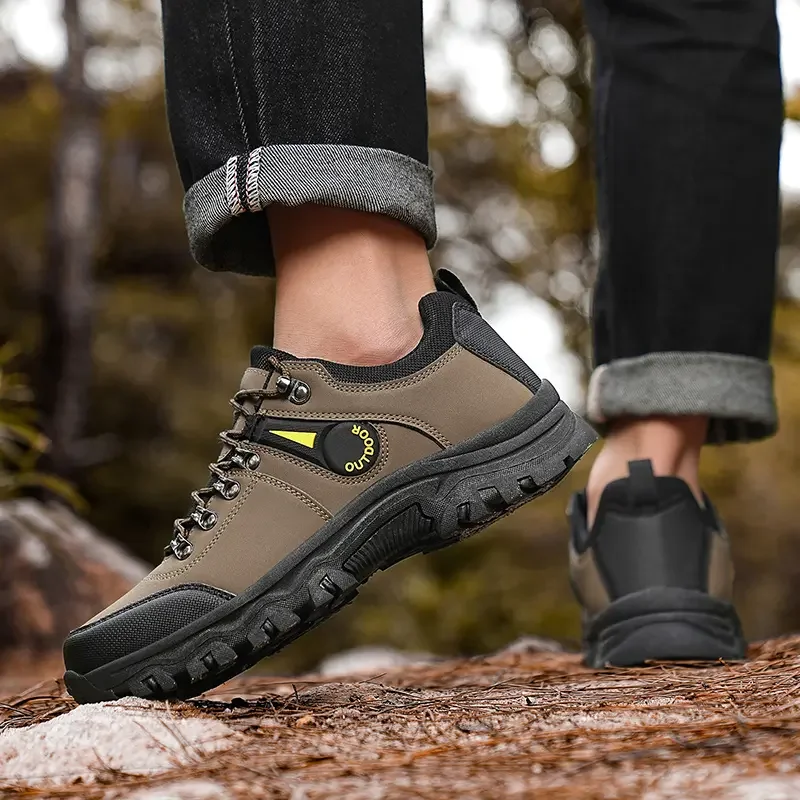 

Shoes for Men Thick Soled Mountaineering Wear Resistant Sneakers Outdoor Strap Up Tourist Shock Absorbent Hiking Shoes Tenis
