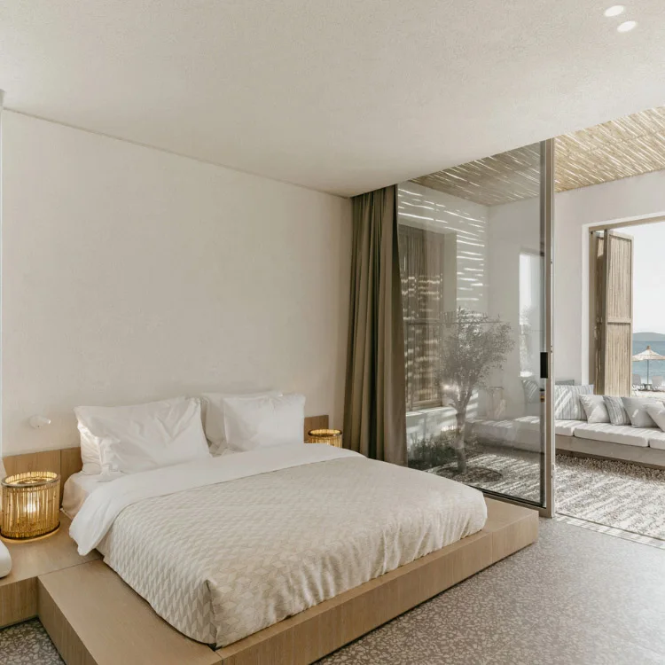 

-Оранжевообразная мягкая декоративная упаковка, ковер, занавеска, светильник, интерьер гостиничного номера, украшение для спальни