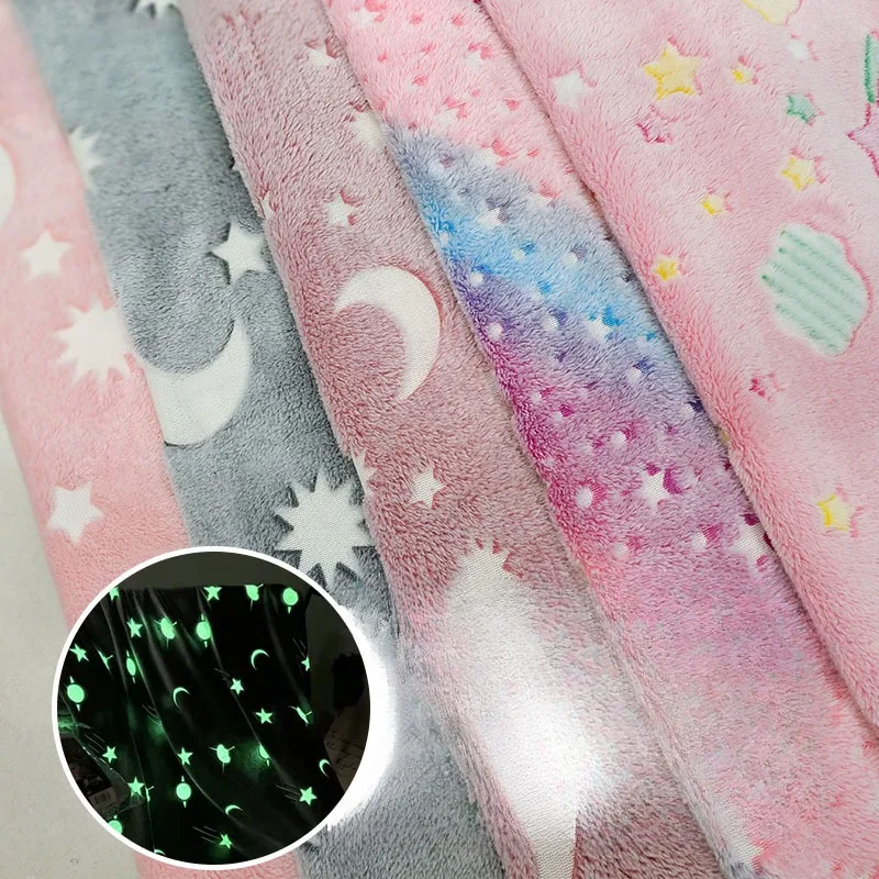 100x155cm Luminous Flannel Fabric Throw Blanket for Girls Boys Plush Flannel Blanket Christmas Tree Glow in The Dark Super Soft