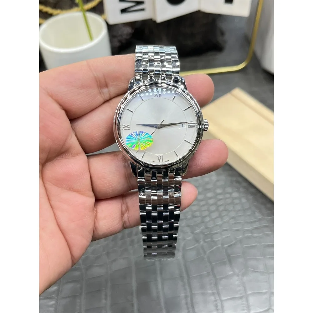 

Часы T Pelagos Style 2026 с белым циферблатом, черным безелем и премиальным ремешком