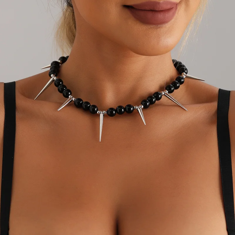 InsPunk نمط القوطية الترقوة سلسلة شخصية اللؤلؤ الأسود مدبب قلادة