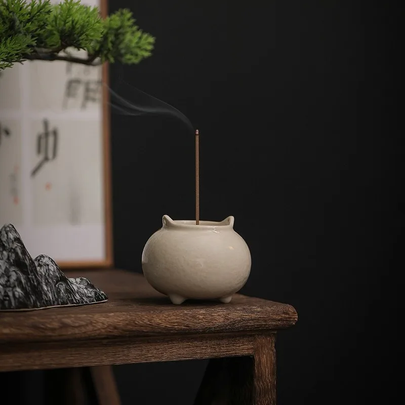 ​​​​​​​Creative Ceramic Incense Burner with Ash Tray Ideal for Indoor Use Holds Stick Incense Sandalwood Elegant Home Accessory view 3