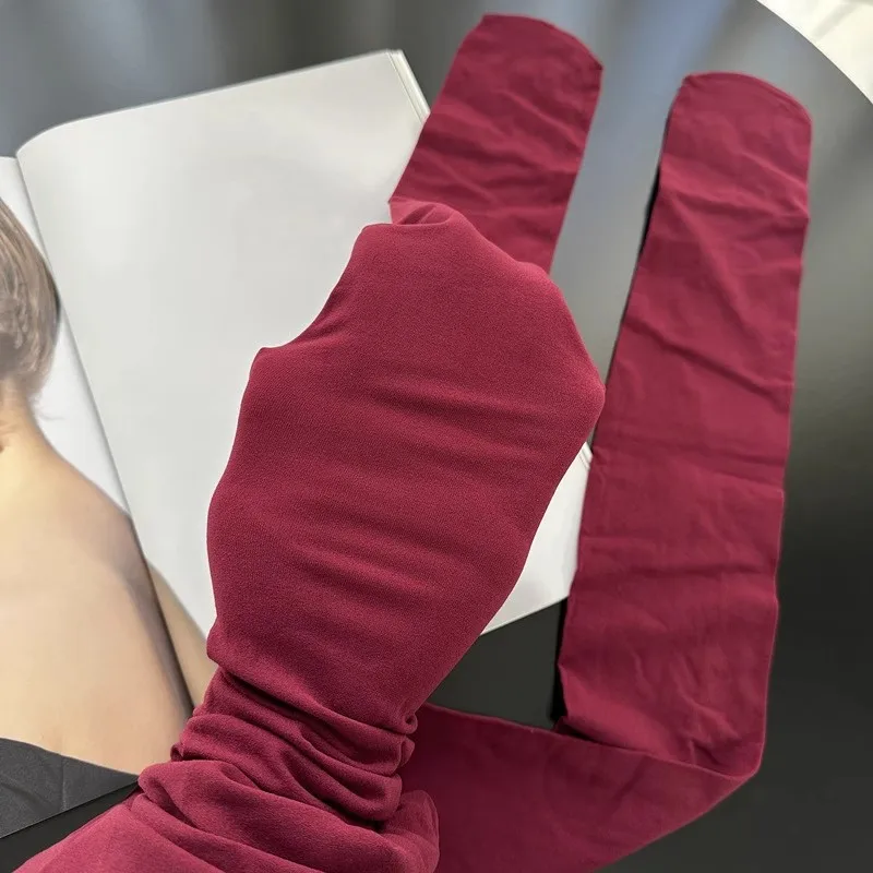 الجوارب النسائية جوارب ضئيلة جوارب طويلة سوبر مرونة كبيرة الحجم طماق الأحمر المرأة جوارب مثيرة ربيع الخريف