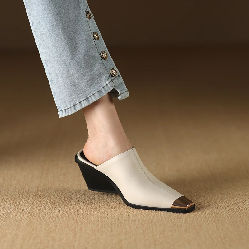 Damskie nowe letnie metalowe buty na wysokim obcasie z prawdziwej skóry bydlęcej duże kwadratowe kapcie Retro Muller