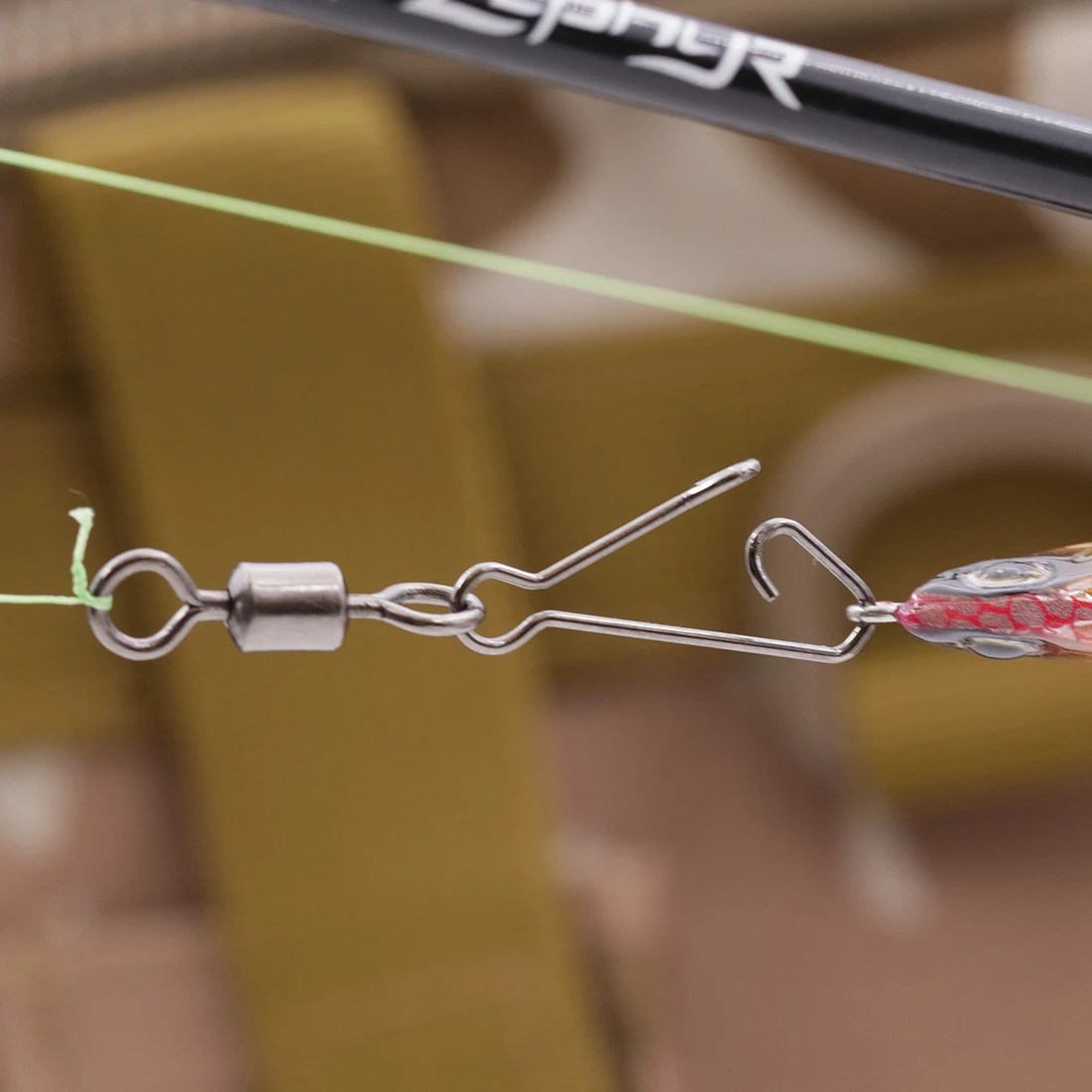 FishTrip Rolling Swivel with Hooked Snap Fishing Swivel Snap with Carabiner Stainless Steel Fishing Connector image 4