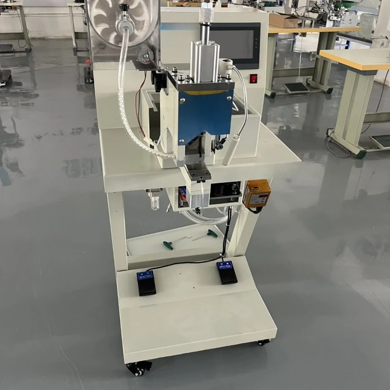 

Automatic bead machine clothing shoes leather goods and other decorative processing automatic bead machine