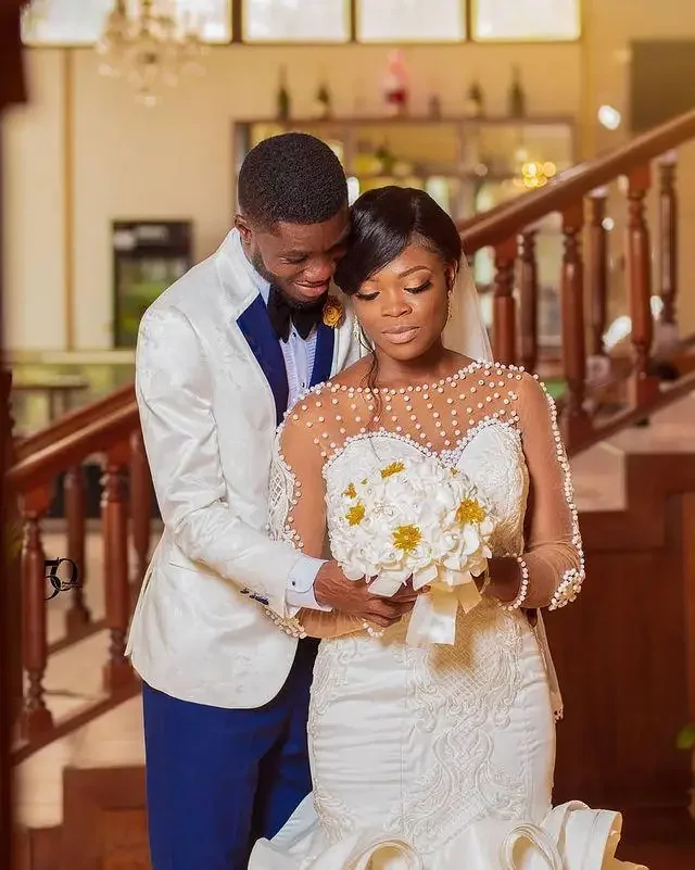 Abiti da sposa su misura a sirena sudafricana taglie forti personalizzati Abiti da sposa su misura con perline di perle