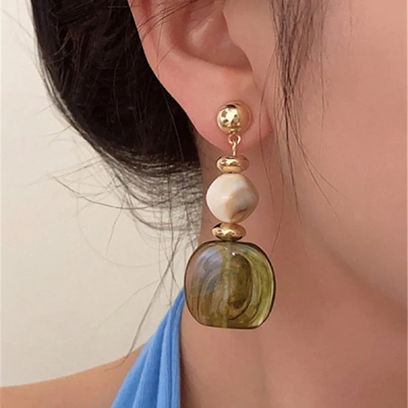 1 Pair Vintage Asymmetrical Tie Dye Acrylic Long Pendant Earrings For Women European And American Banquet Boho Chic Jewelry Gift