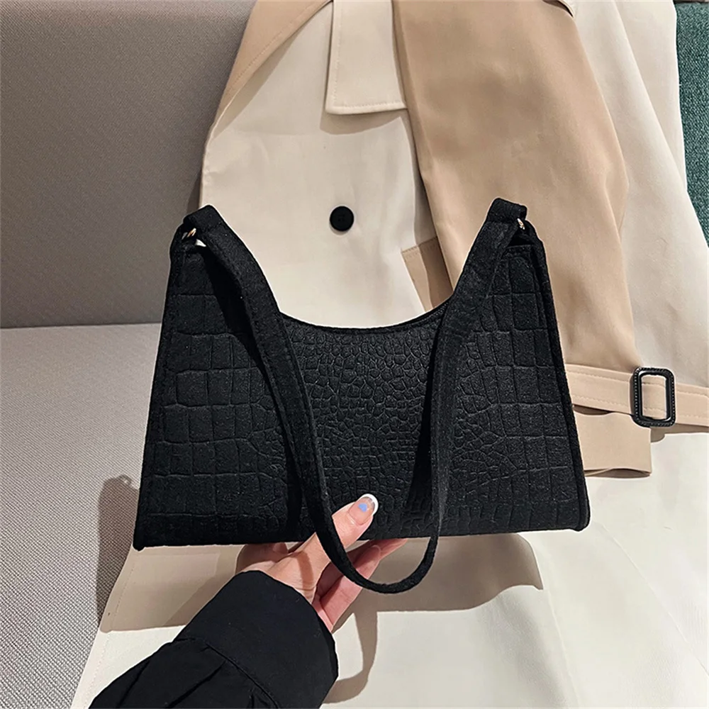 Fashion Felt Shoulder Bag Underarm Bag Design Advanced Texture Armpit Handbag Lady Crossbody Bag Shopping Female Purse For Women