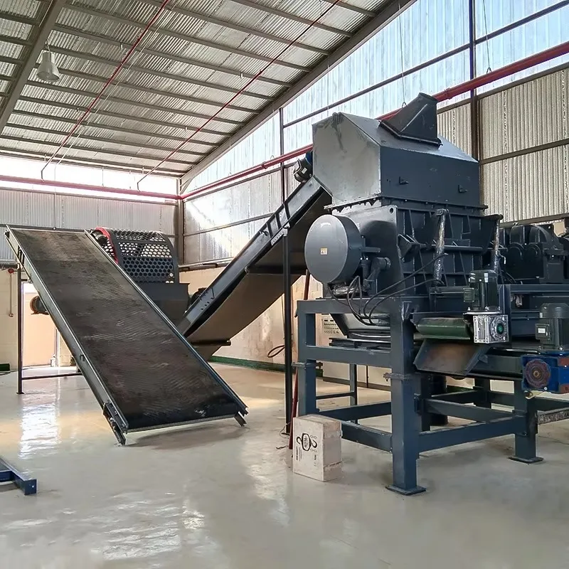 Double-axis Shredder, Light Material Garbage Crushing, Iron Removal and Recycling Equipment, Waste Garbage Shredder, Large