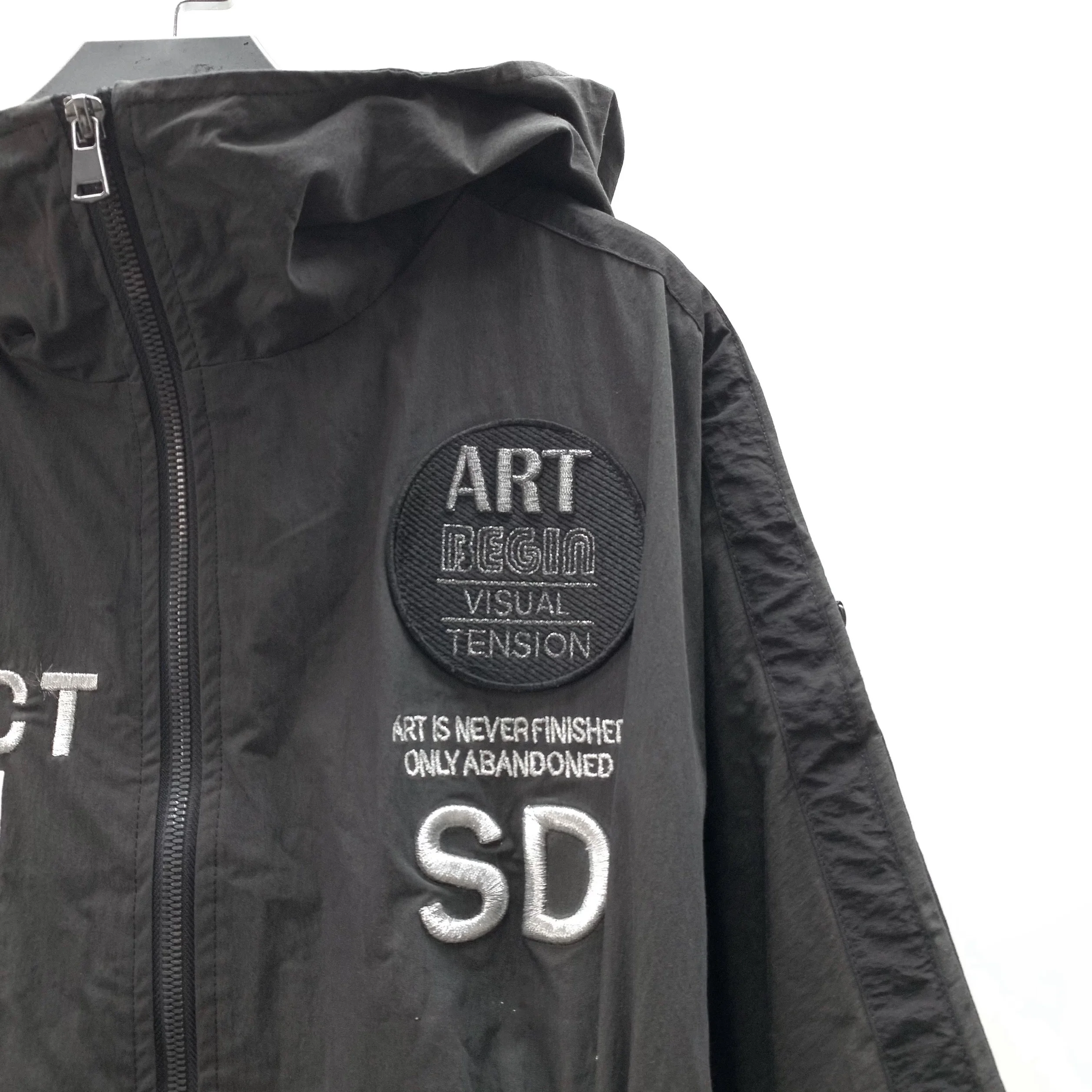 Long H-Shape Coat with Printed Letters Black Grey Zipper Closure Sleeveless Windbreaker for Women Spring Season Fashion