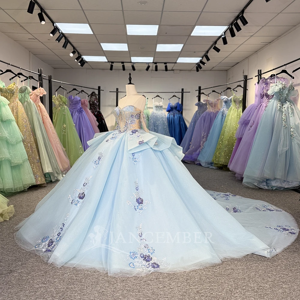 15歳のキンセアニェーラドレス、赤い花柄、ビーズとクリスタルのフリル付きボールガウン、誕生日ドレス、カスタムメイドのキンセアニェーラドレス