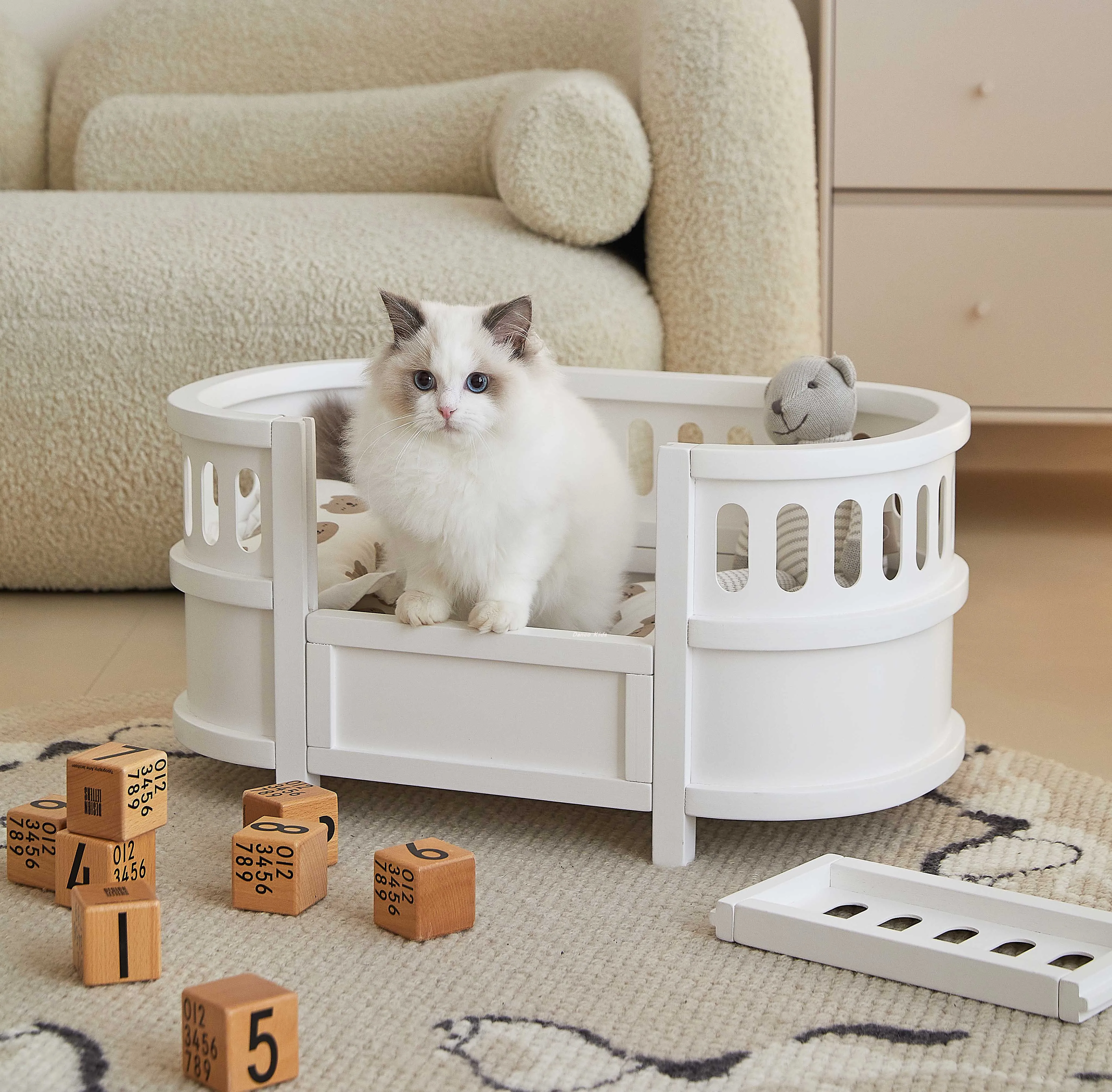 

ins Nordic playhouse doll bed Solid wood cat princess bed Removable and washable Four Seasons Universal Wooden