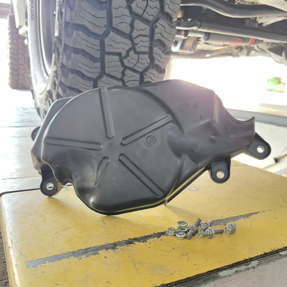 เครื่องยนต์ด้านหน้าหลักซีลสําหรับรถจี๊ป JL JT 4XE 2.0T รถอุปกรณ์เสริม LANTSUN JL1330