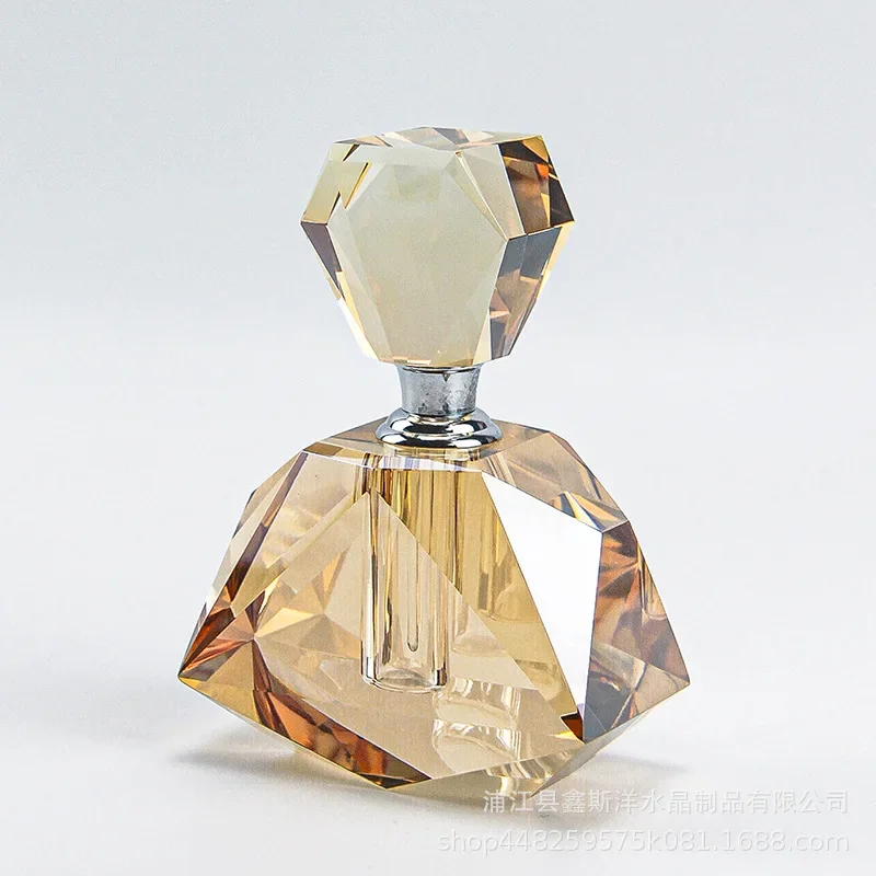 bottiglia-di-profumo-creativa-in-cristallo-e-gemme-squisita-bottiglia-di-profumo-a-forma-di-diamante-in-ambra-vaso-decorativo-moderno-trasparente-regalo
